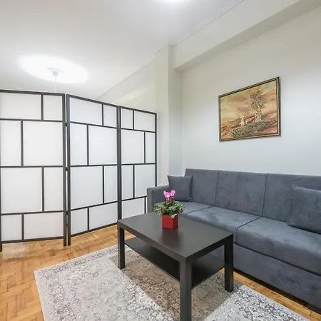 Apartment Nina,1 Minute From Metro Station