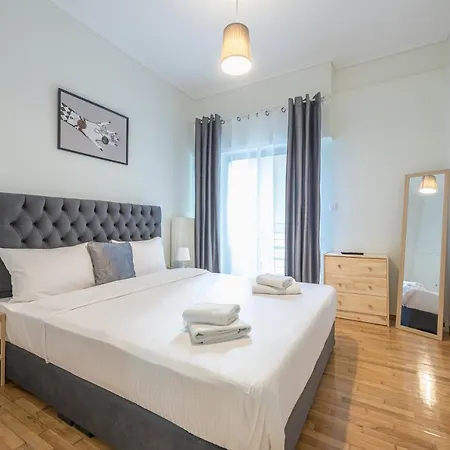 Nina,1 Minute From Metro Station Apartment *