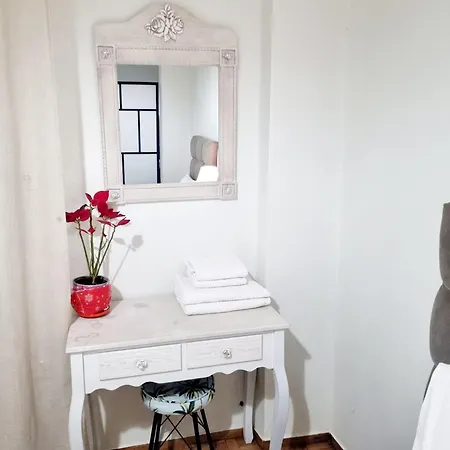 Apartment Nina,1 Minute From Metro Station *