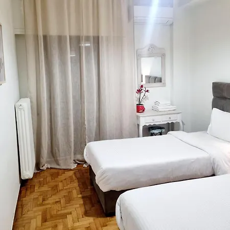 Nina,1 Minute From Metro Station Atene